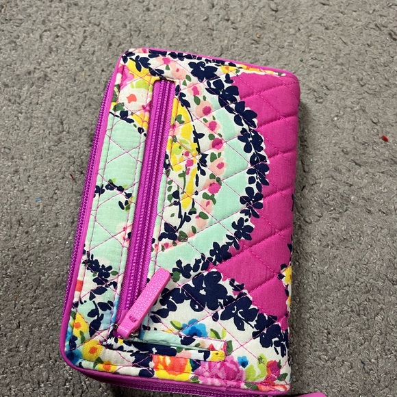Vera Bradley Wallet - Picture 5 of 8